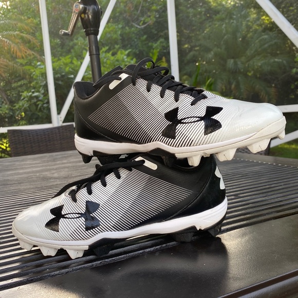 Under Armour Other - UNDER ARMOUR cleats